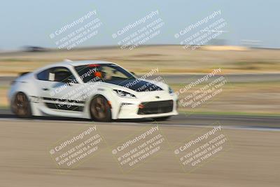 media/Oct-04-2025-OnGrid (Sat) [[44bd565ffa]]/Blue Group/SunSet/